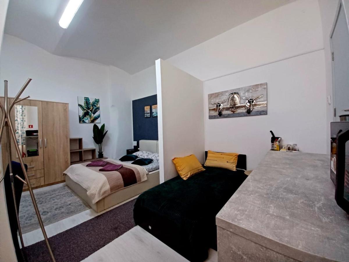 Studios Republicii Braşov Esterno foto