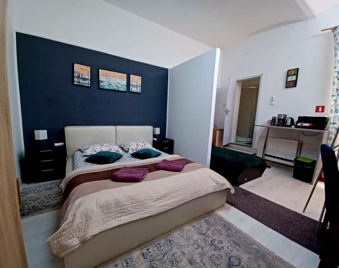 Studios Republicii Braşov Esterno foto